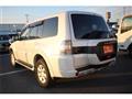 2016 Mitsubishi Pajero