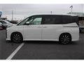 2025 Toyota Voxy