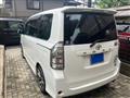 2013 Toyota Voxy