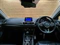 2017 Mazda Axela