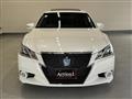 2014 Toyota Crown Hybrid