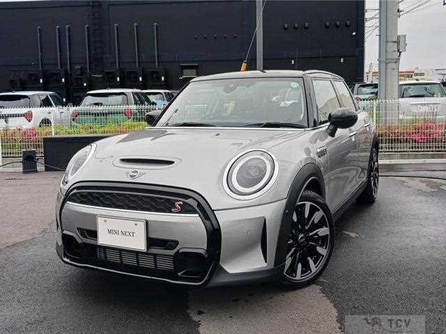 2023 BMW MINI