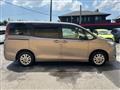 2017 Toyota Noah