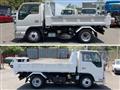 2018 Isuzu Elf Truck