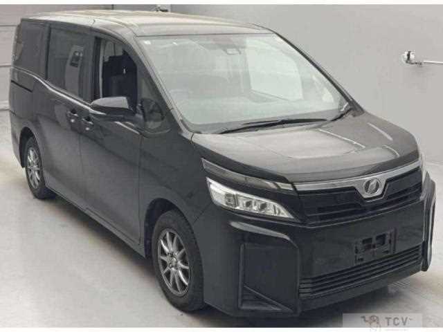 2018 Toyota Voxy