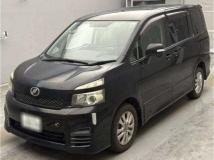 2012 Toyota Voxy