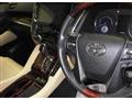 2015 Toyota Alphard Hybrid