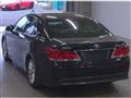2013 Toyota Crown Hybrid