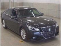 2013 Toyota Crown Hybrid