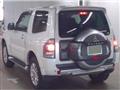 2017 Mitsubishi Pajero