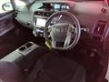 2019 Toyota PRIUS α