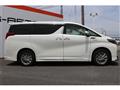 2019 Toyota Alphard Hybrid
