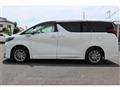 2019 Toyota Alphard Hybrid