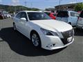 2014 Toyota Crown Hybrid