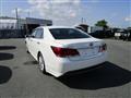 2014 Toyota Crown Hybrid