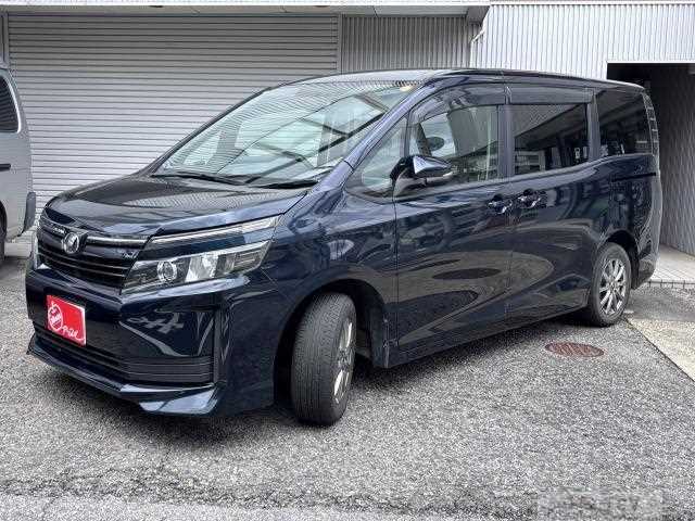 2015 Toyota Voxy