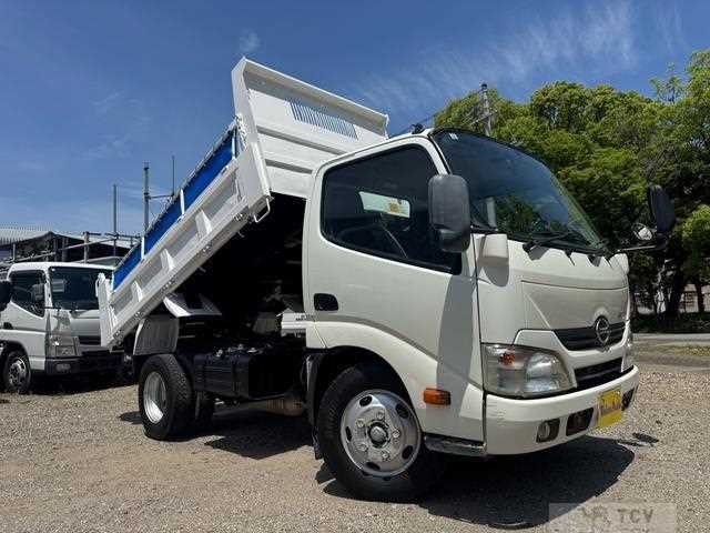 2015 Hino Dutro