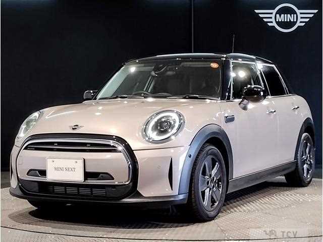 2022 BMW MINI