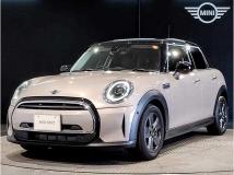2022 BMW MINI