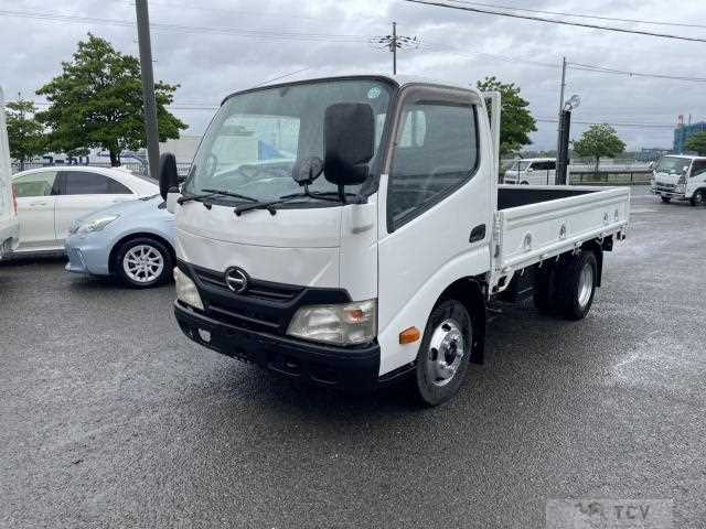 2011 Hino Dutro