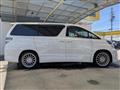 2014 Toyota Vellfire