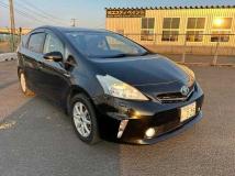 2013 Toyota PRIUS α