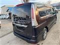 2011 Nissan Serena
