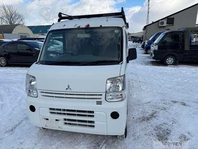 2015 Mitsubishi Minicab Van