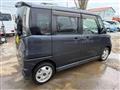 2011 Nissan ROOX