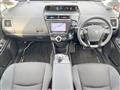 2016 Toyota PRIUS α