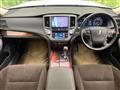 2013 Toyota Crown Hybrid