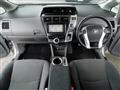2011 Toyota PRIUS α