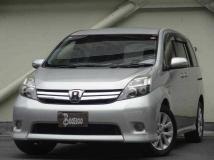 2013 Toyota Isis
