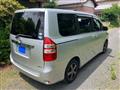 2010 Toyota Noah