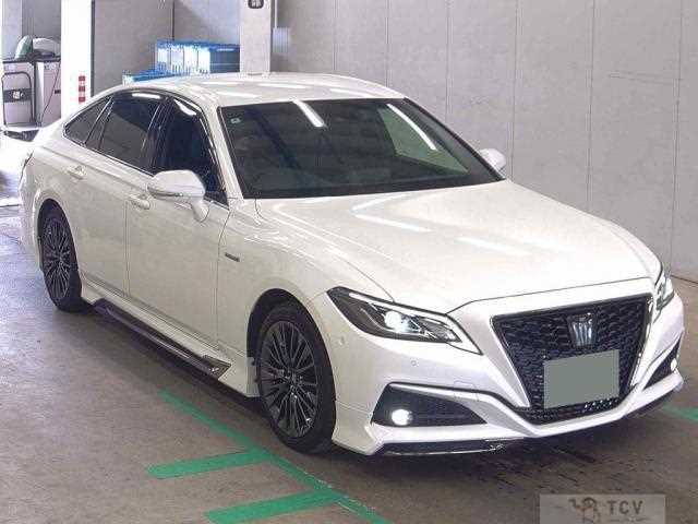 2020 Toyota Crown Hybrid