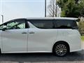 2016 Toyota Vellfire