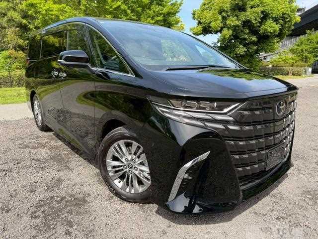 2026 Toyota Alphard Hybrid