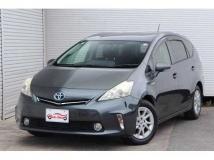 2013 Toyota PRIUS α