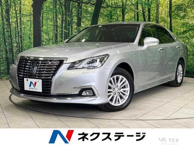 2017 Toyota Crown Hybrid
