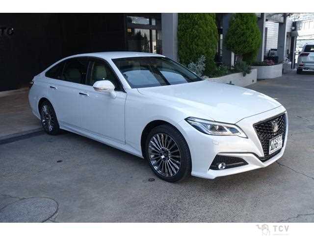 2021 Toyota Crown Hybrid