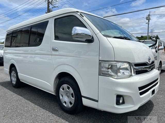 2013 Toyota Hiace Wagon