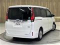 2016 Toyota Noah