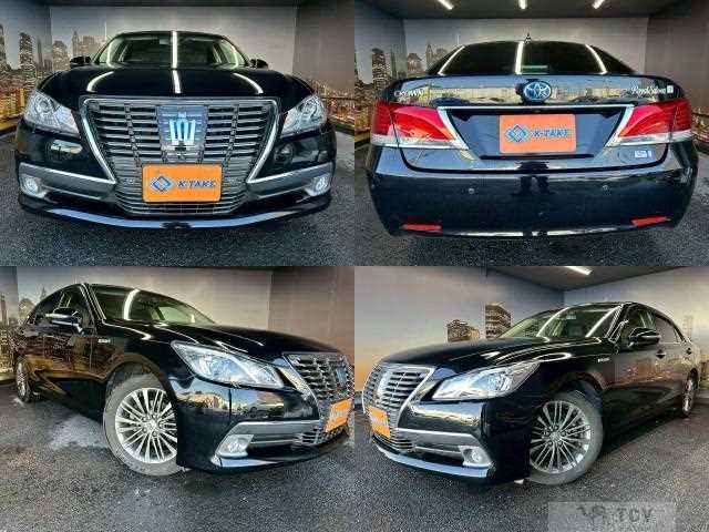 2013 Toyota Crown Hybrid