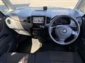 2009 Nissan ROOX