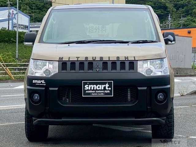 2007 Mitsubishi Delica D5