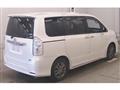 2013 Toyota Voxy