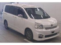 2013 Toyota Voxy