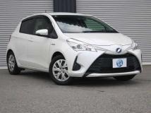 2017 Toyota Vitz