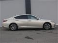 2019 Lexus ES