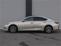 2019 Lexus ES